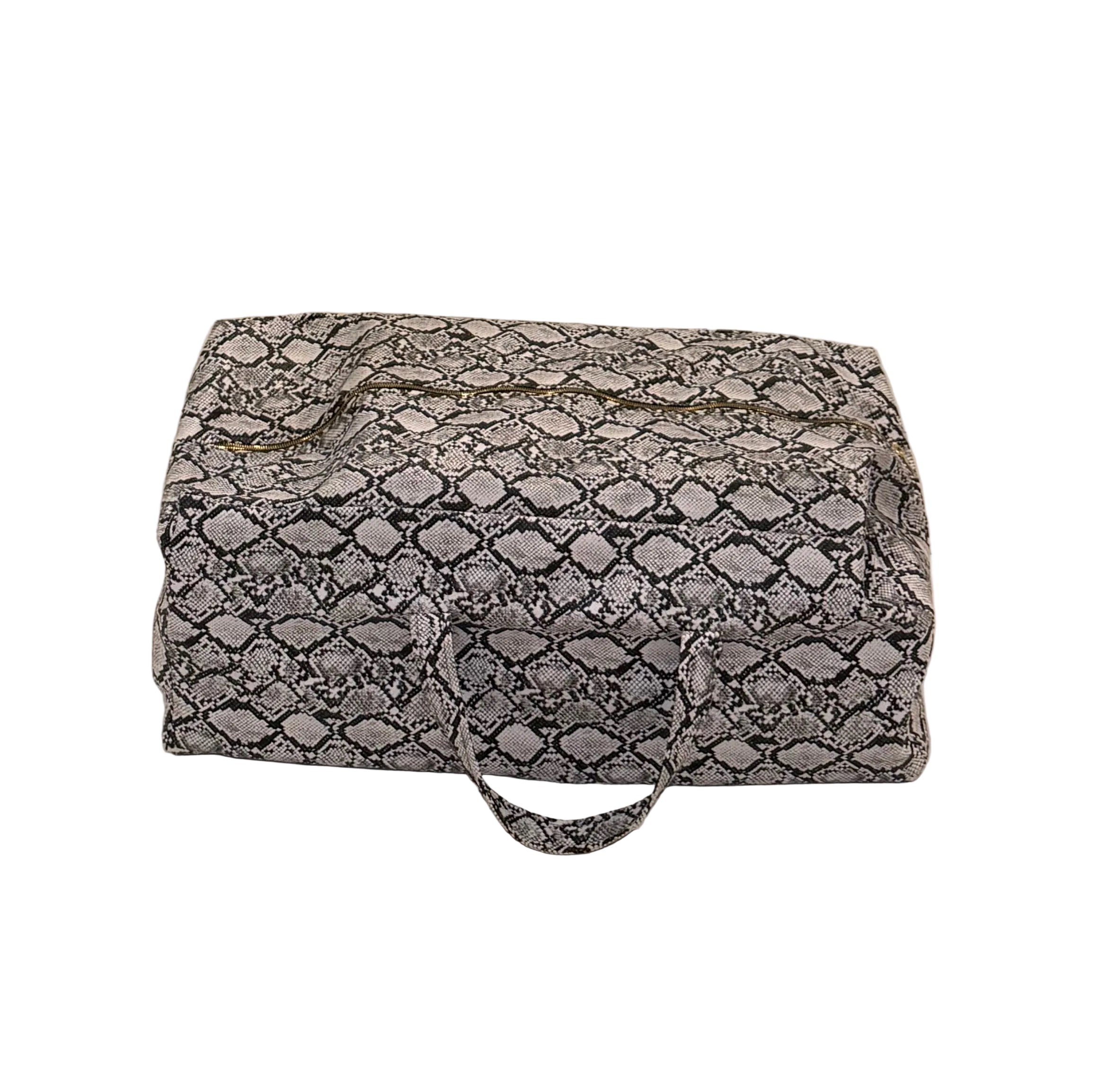 WINNIN™ Voyager Duffle — Python